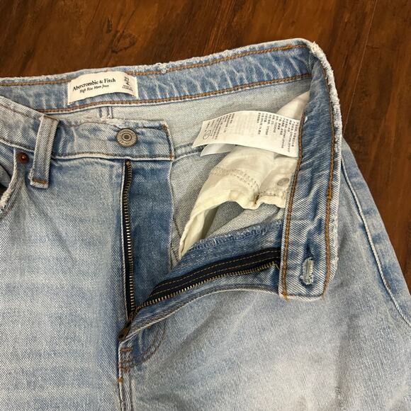 ABERCROMBIE & FITCH High Rise Mom Jeans Distressed Chewed Hem - Picture 3 of 12
